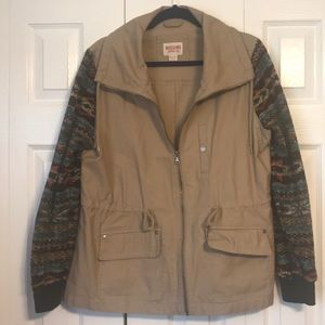 Printed Sleeve Jacket